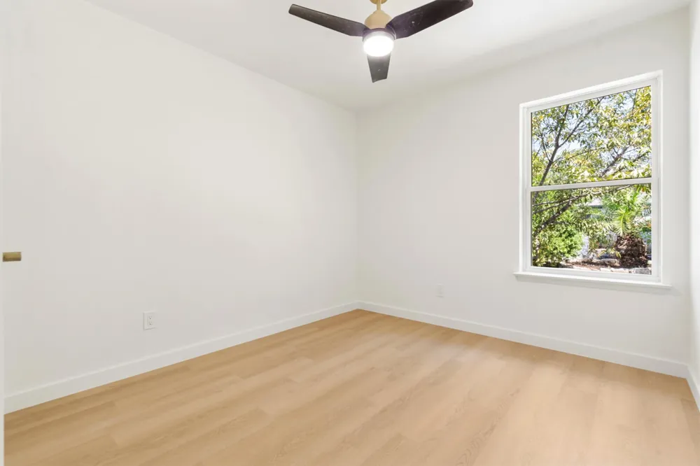 1307 Meadgreen Drive Austin, TX 78758