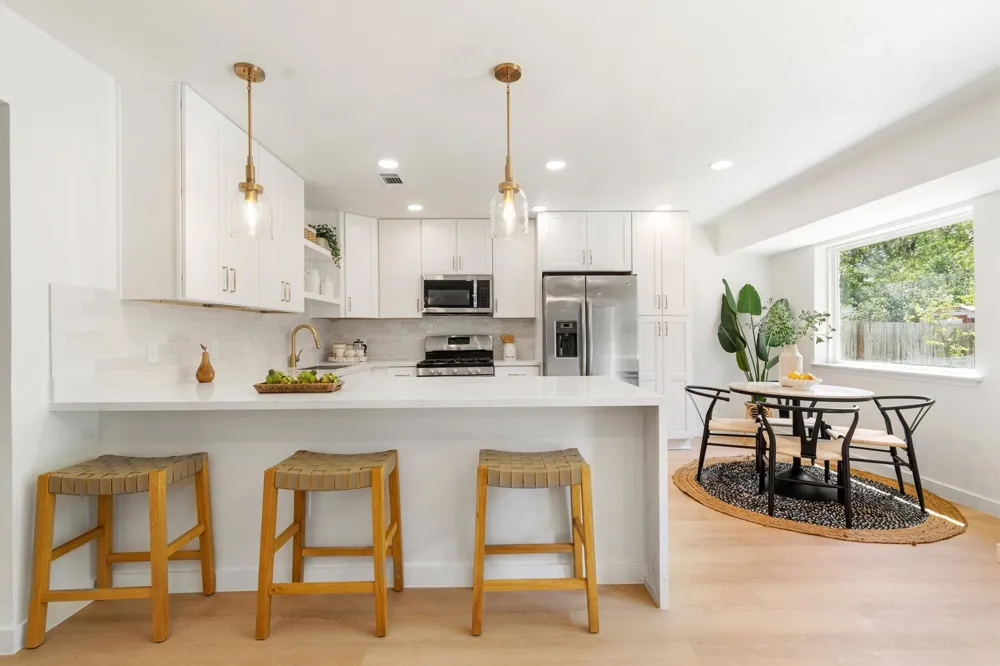 1307 Meadgreen Drive Austin, TX 78758