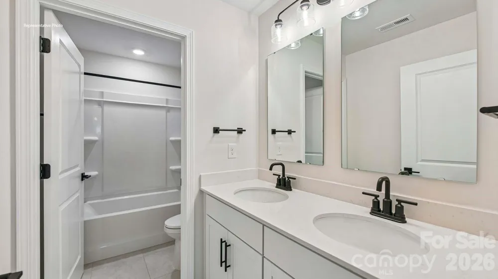 2863 Atwater Pond Circle Denver, NC 28037