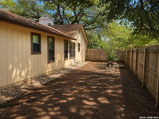 2119 CRESTED WALK San Antonio, TX 78231