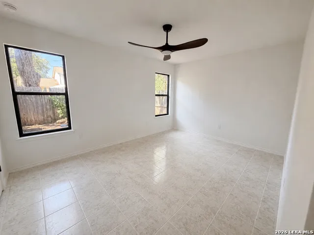 2119 CRESTED WALK San Antonio, TX 78231