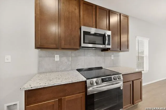 3038 LAGUNA CLFS Converse, TX 78109