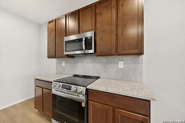 3038 LAGUNA CLFS Converse, TX 78109