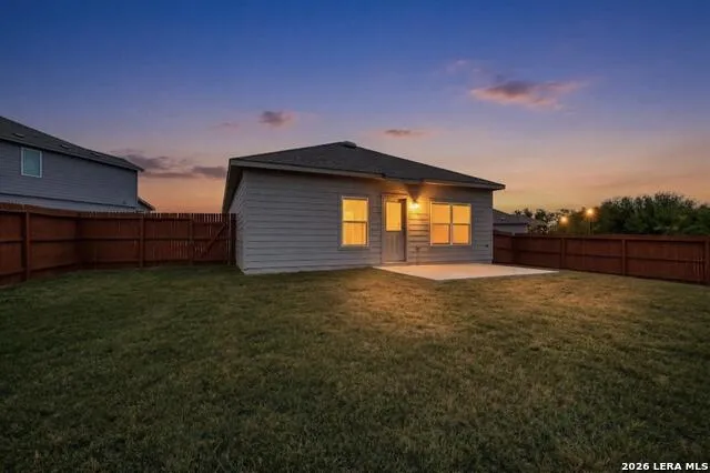 3038 LAGUNA CLFS Converse, TX 78109