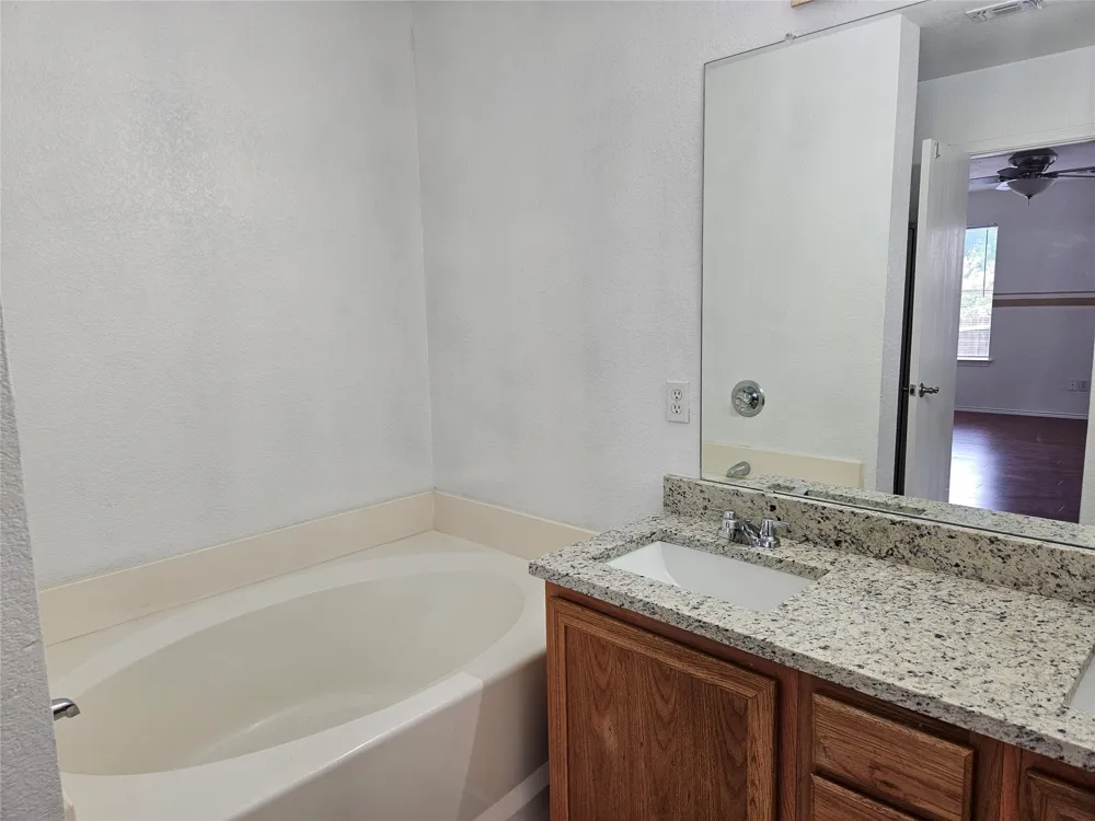 5901 Rising Meadow Drive Arlington, TX 76018
