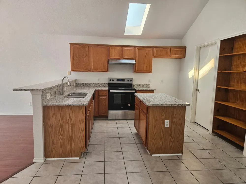5901 Rising Meadow Drive Arlington, TX 76018