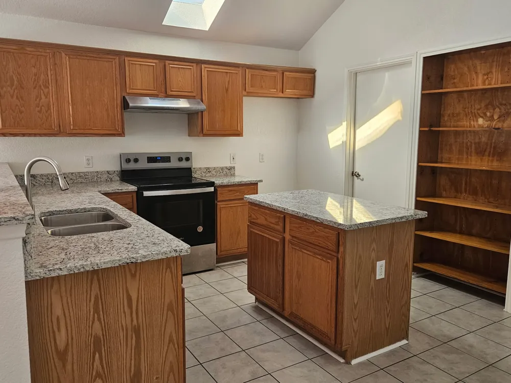 5901 Rising Meadow Drive Arlington, TX 76018