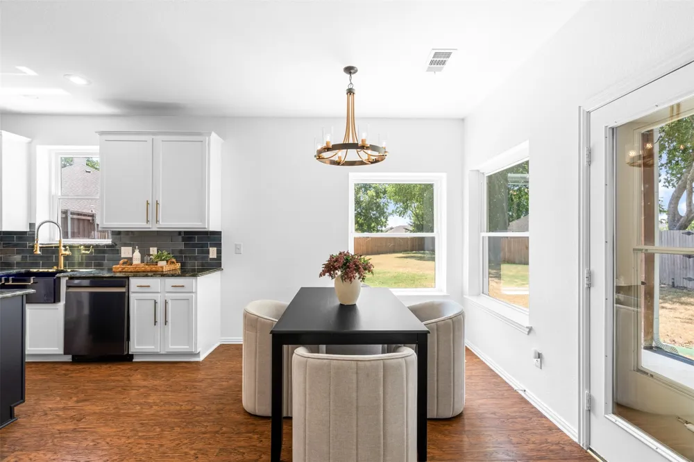 1702 Leander Court Allen, TX 75002