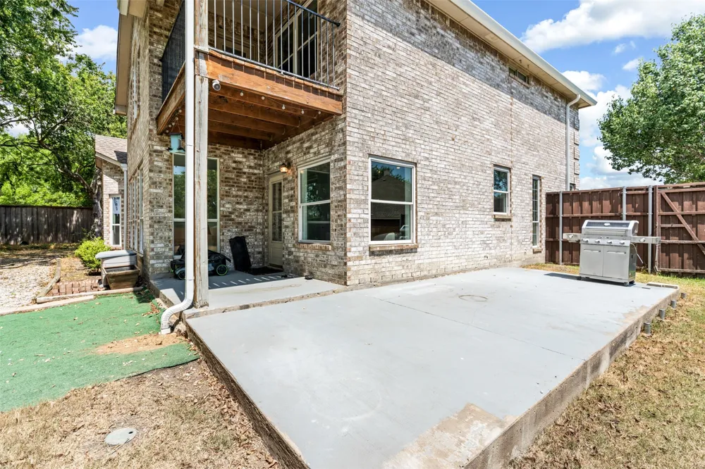 1702 Leander Court Allen, TX 75002