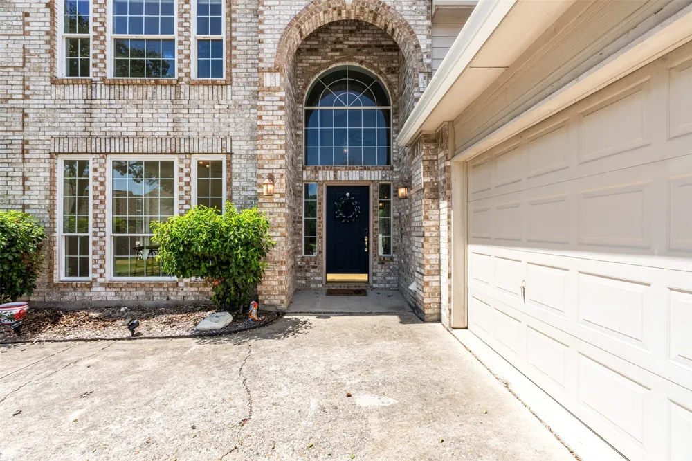 1702 Leander Court Allen, TX 75002