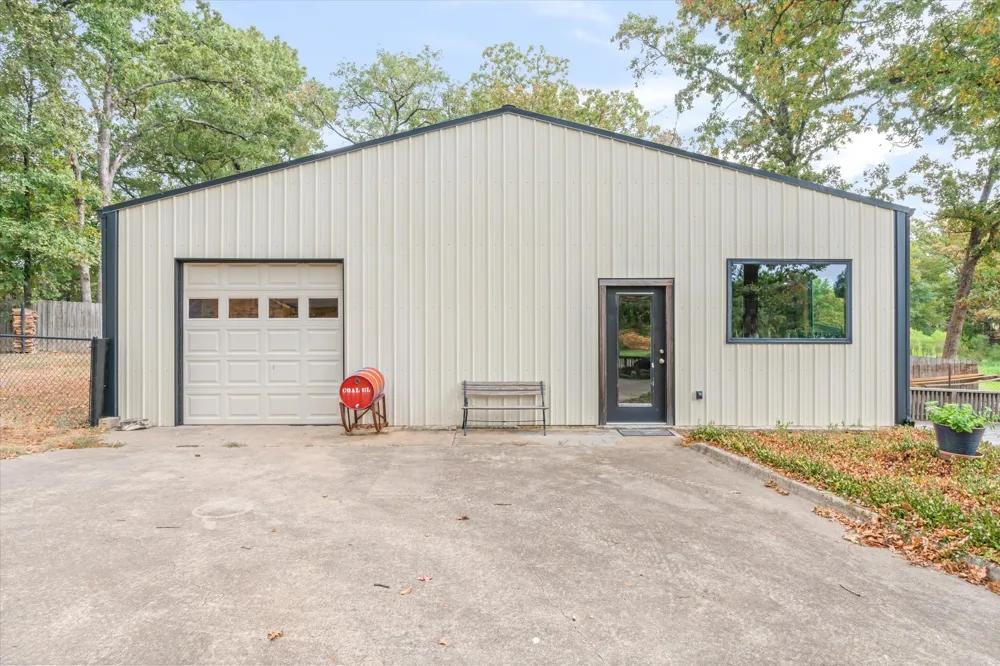 407 VZ County Road 1711 Grand Saline, TX 75140
