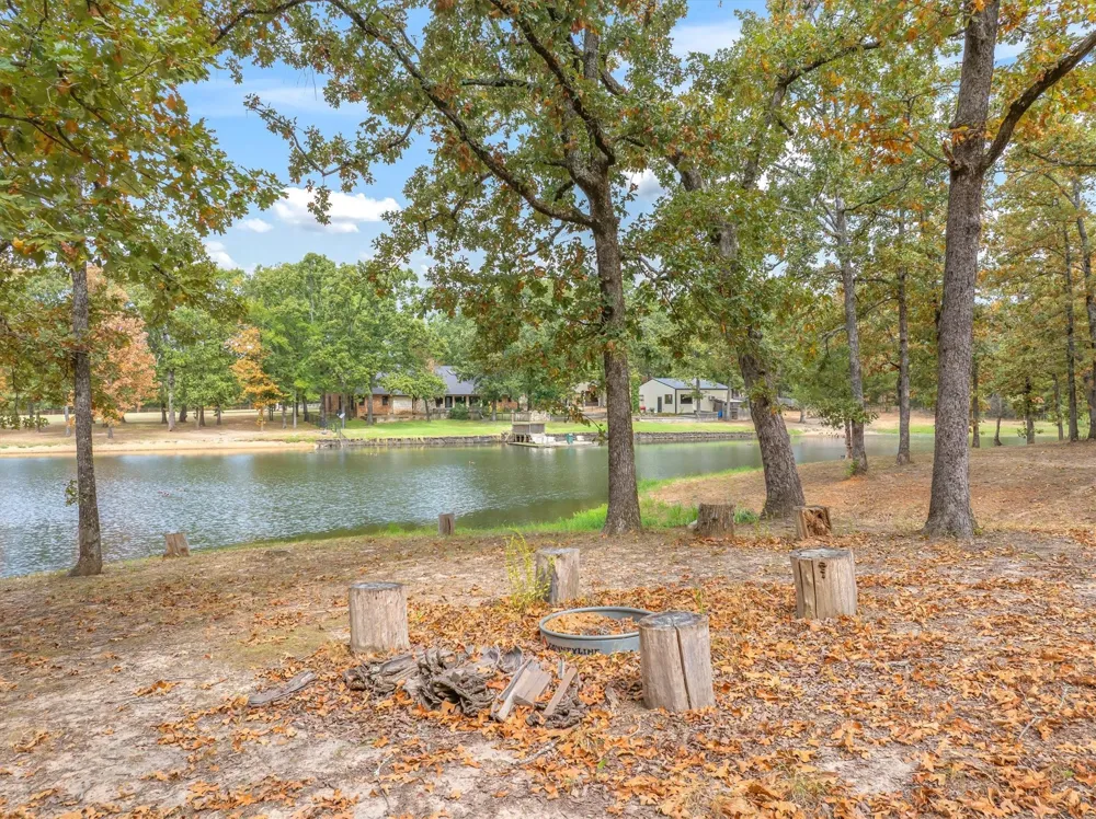 407 VZ County Road 1711 Grand Saline, TX 75140