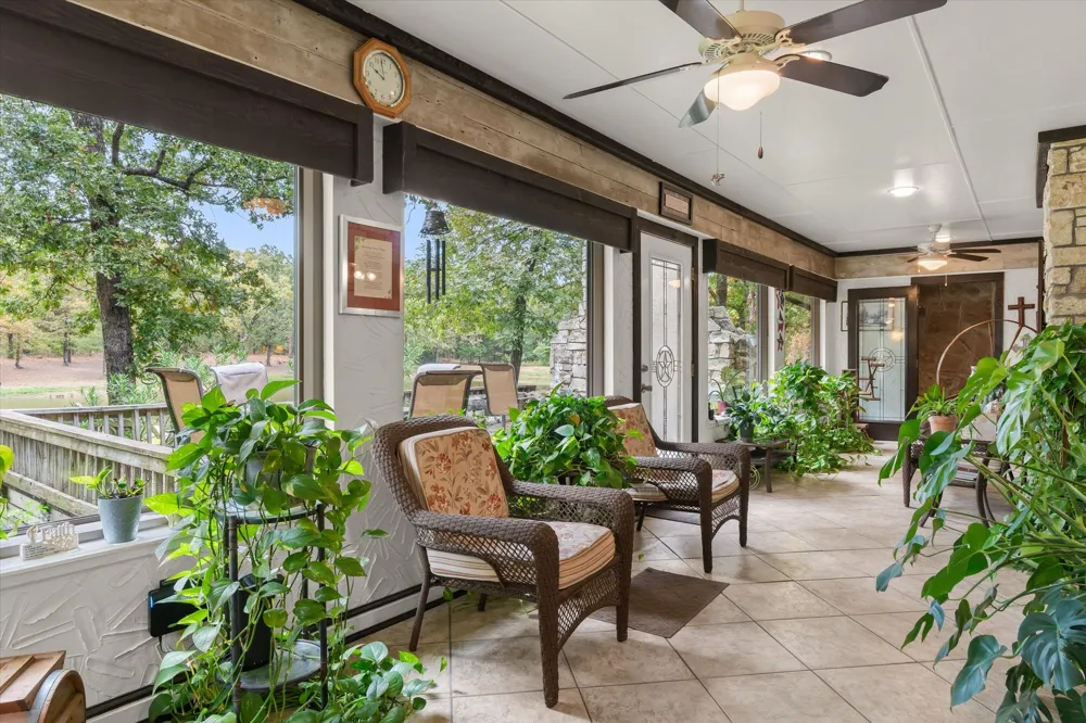 407 VZ County Road 1711 Grand Saline, TX 75140
