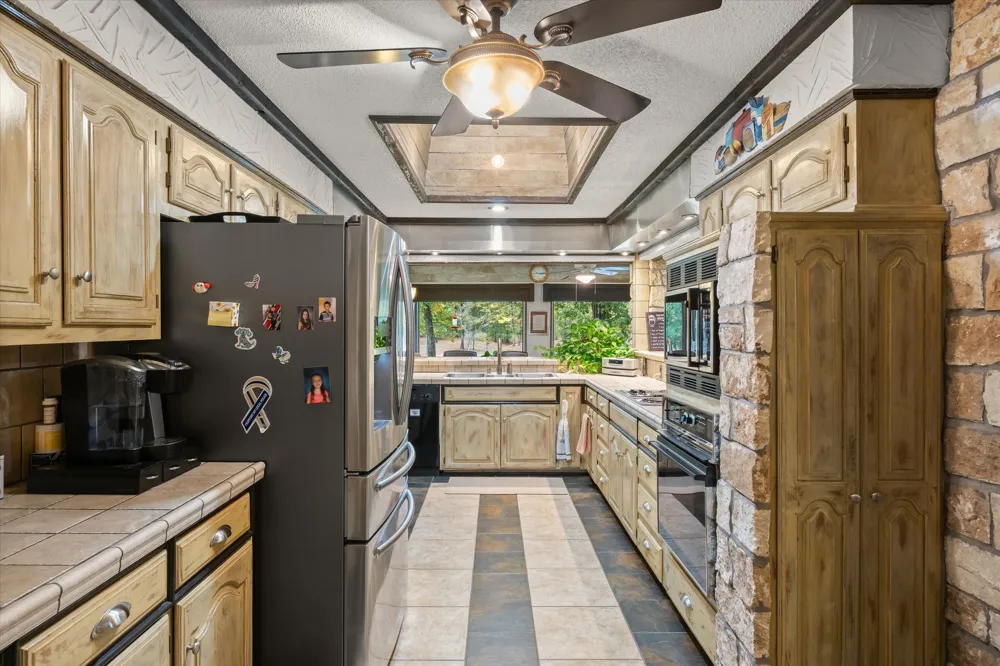 407 VZ County Road 1711 Grand Saline, TX 75140