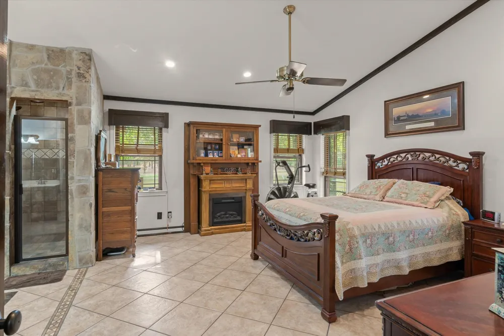 407 VZ County Road 1711 Grand Saline, TX 75140