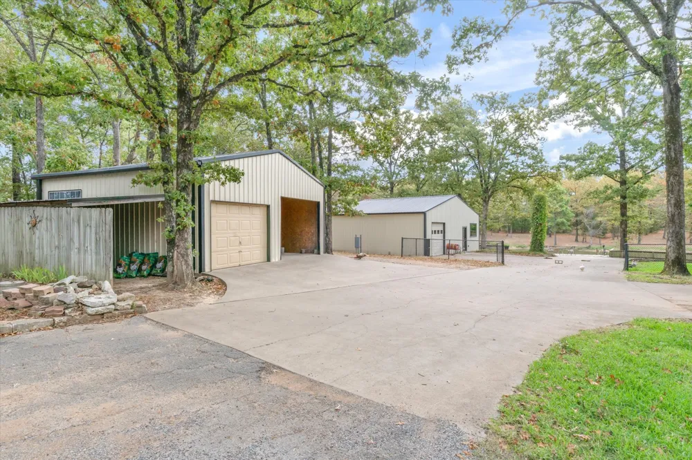 407 VZ County Road 1711 Grand Saline, TX 75140