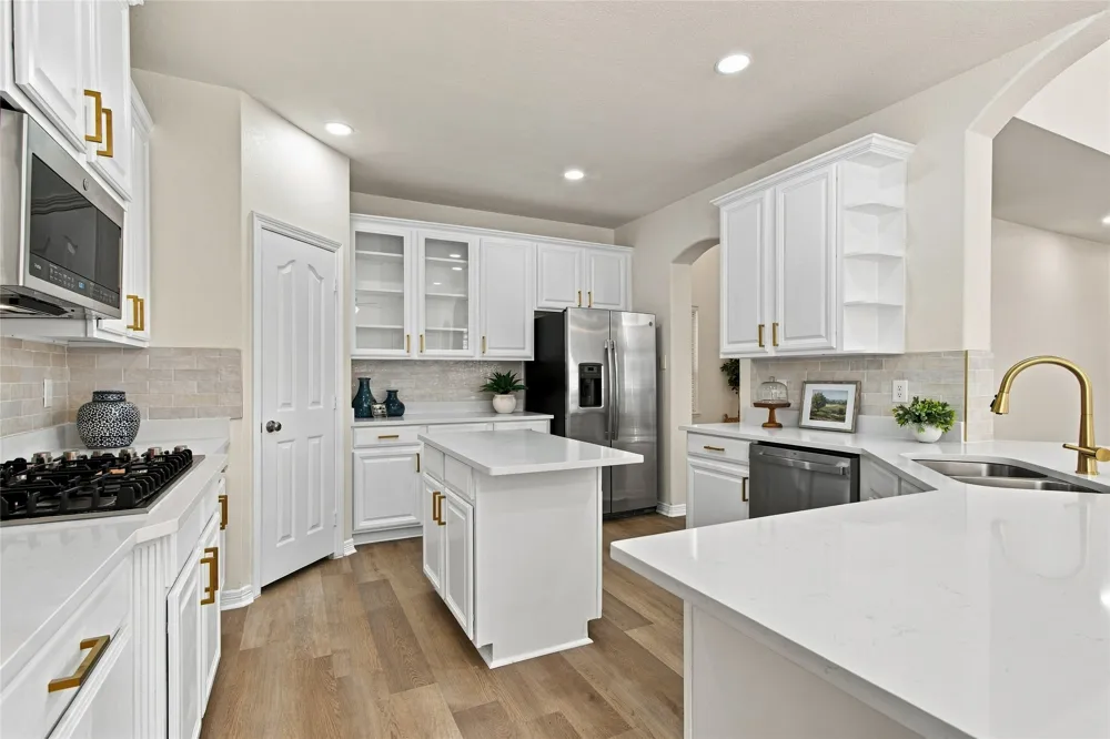 2806 Butterfield Stage Road Highland Village, TX 75077