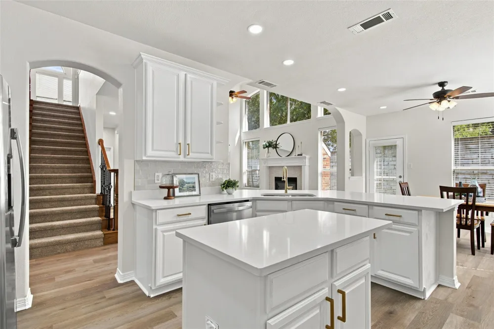 2806 Butterfield Stage Road Highland Village, TX 75077