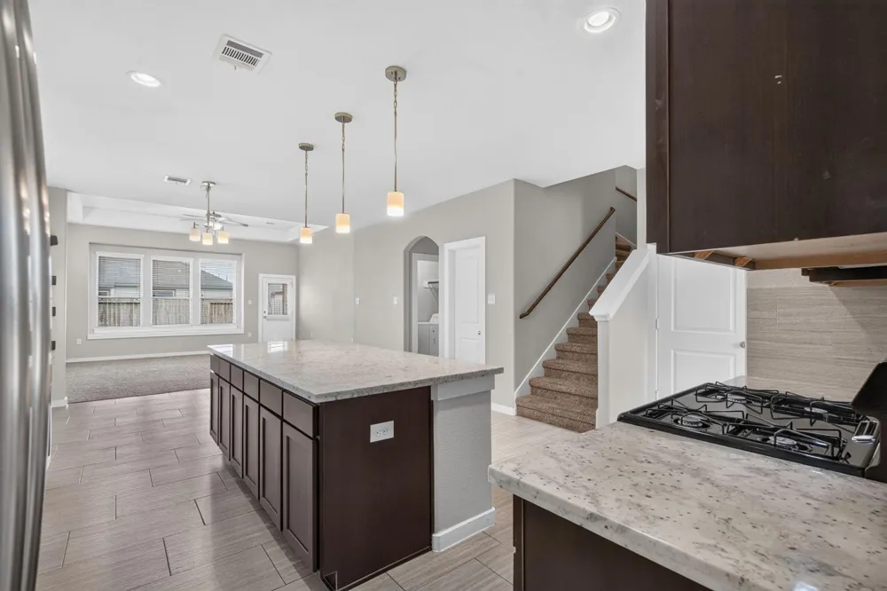 6915 Rosemont Court Rosharon, TX 77583