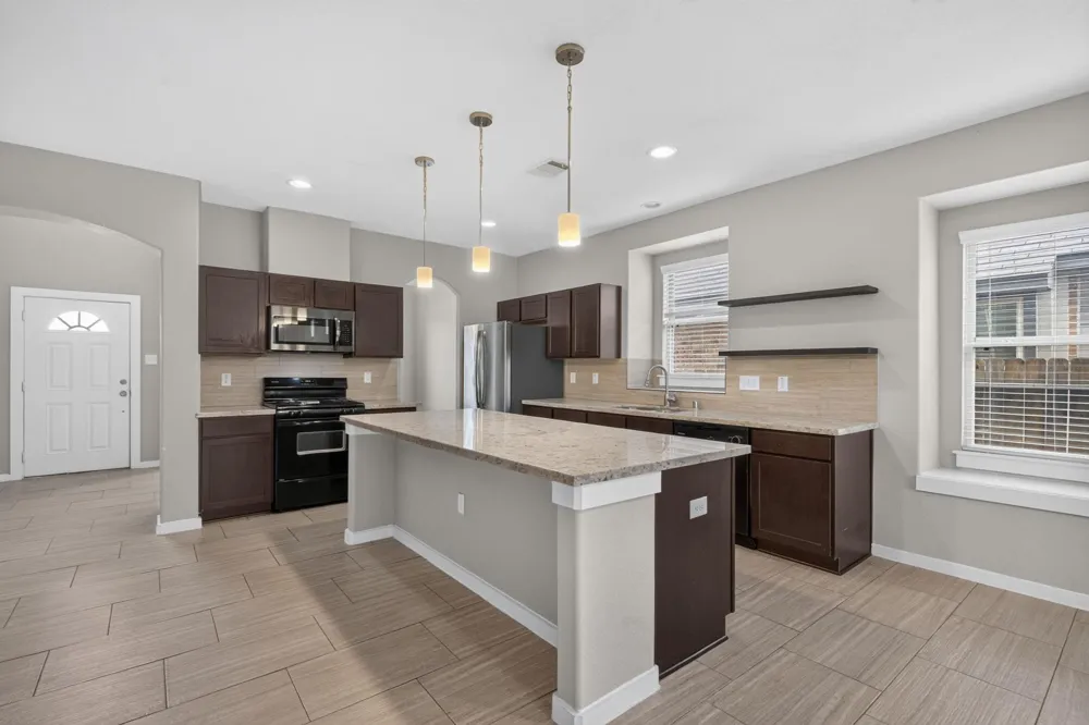 6915 Rosemont Court Rosharon, TX 77583