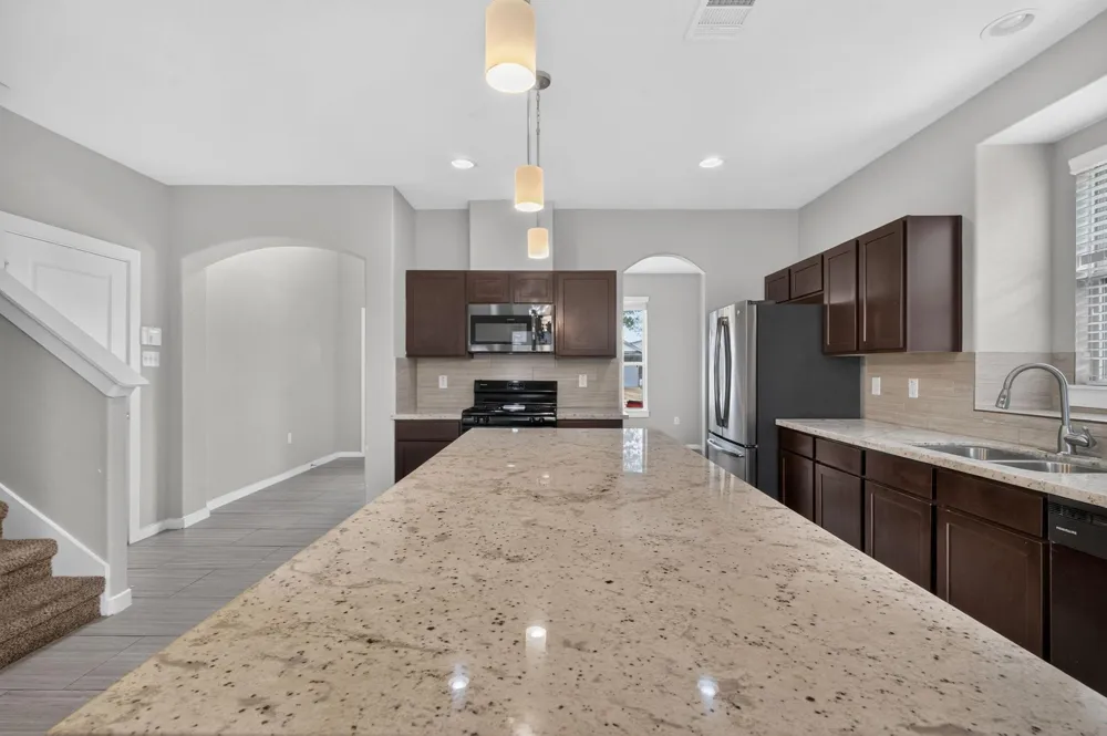 6915 Rosemont Court Rosharon, TX 77583