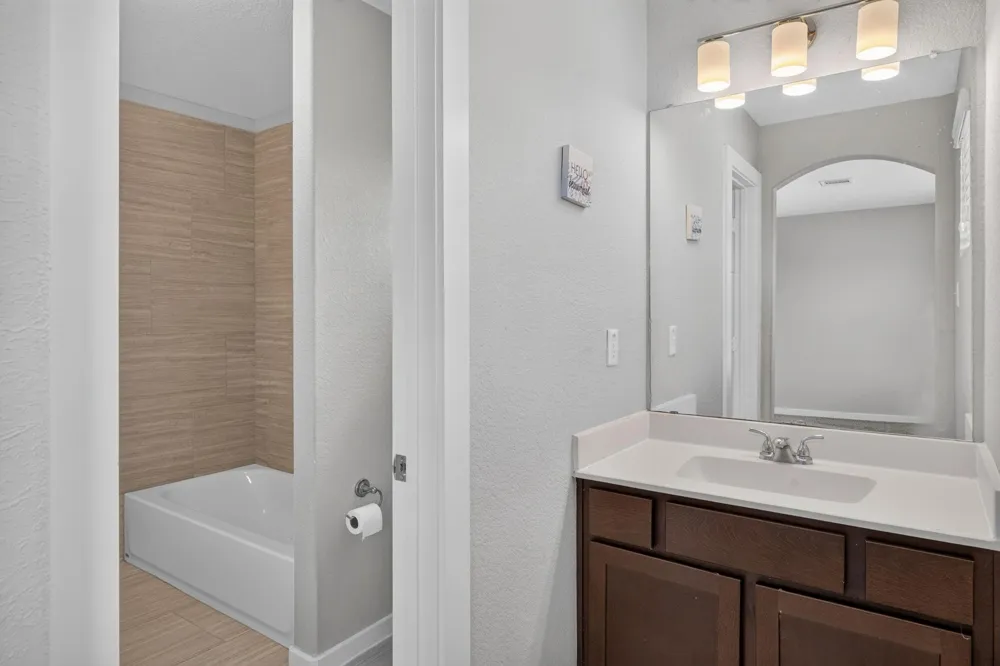 6915 Rosemont Court Rosharon, TX 77583