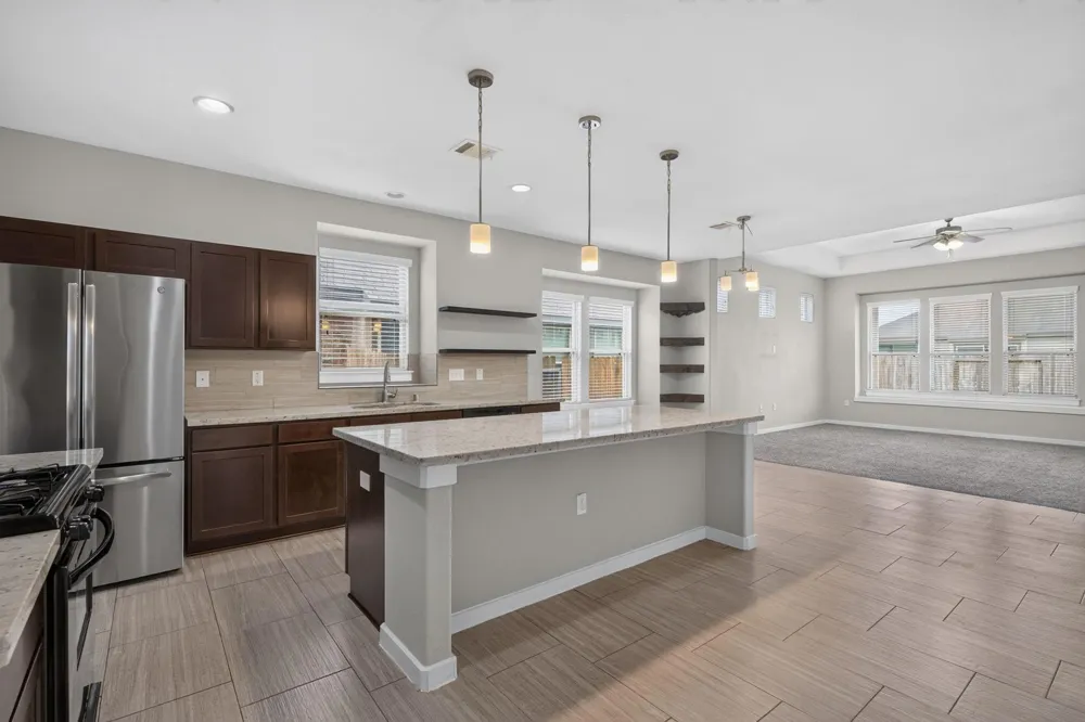 6915 Rosemont Court Rosharon, TX 77583