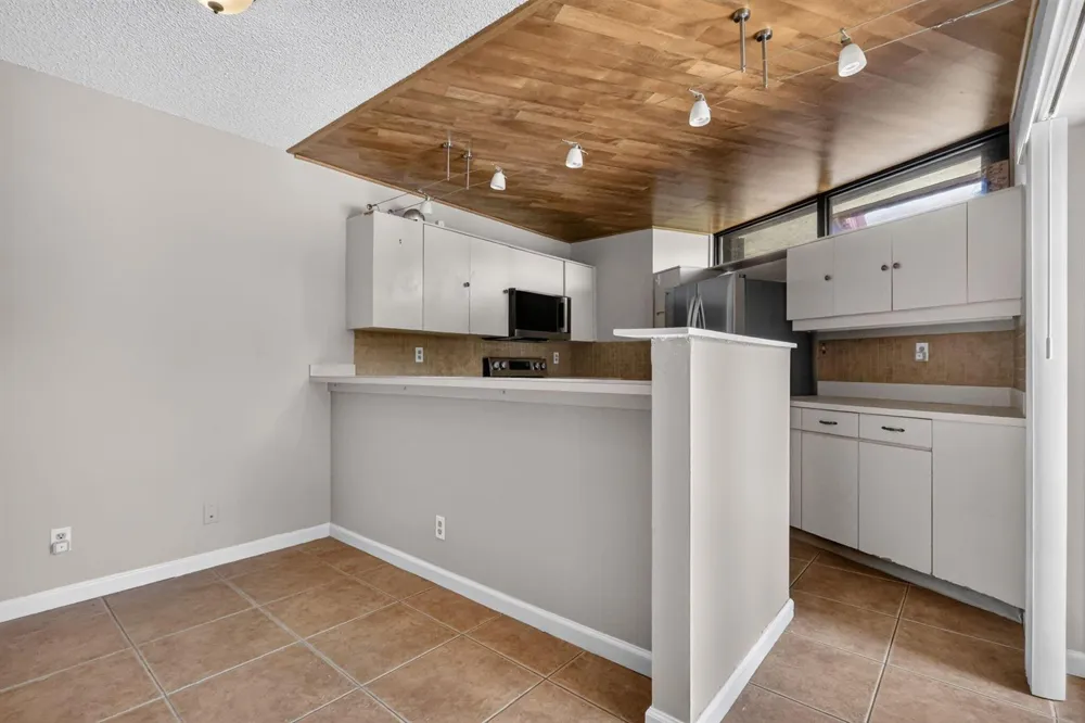 3659 VICTORIA DRIVE West Palm Beach, FL 33406