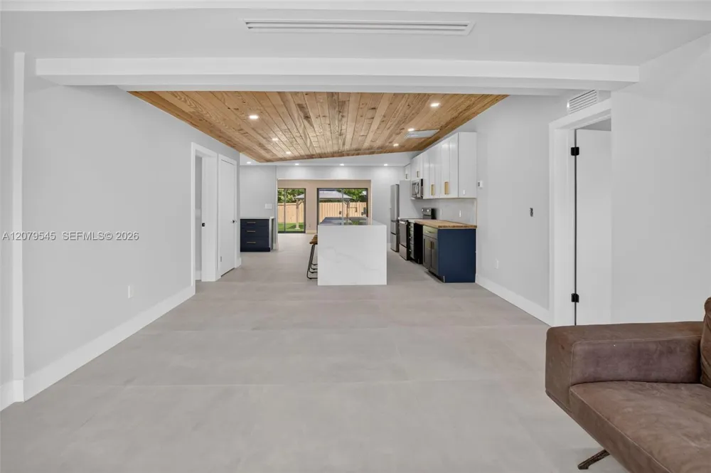 119 SW 4th Ave Delray Beach, FL 33444