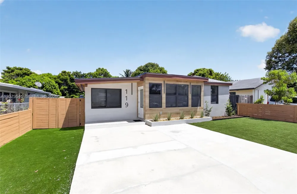 119 SW 4th Ave Delray Beach, FL 33444