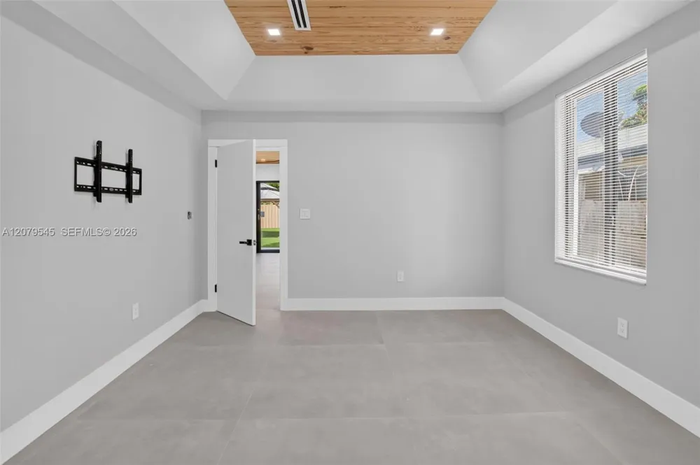 119 SW 4th Ave Delray Beach, FL 33444