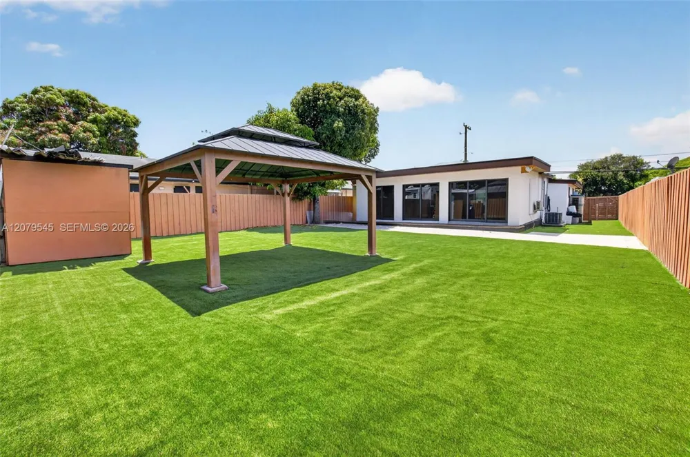 119 SW 4th Ave Delray Beach, FL 33444