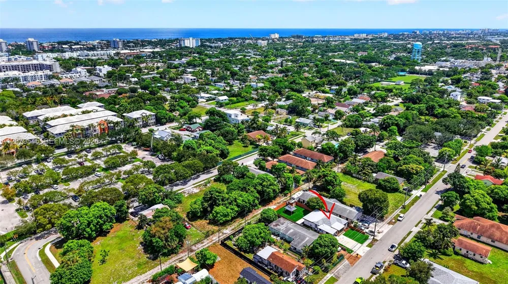119 SW 4th Ave Delray Beach, FL 33444