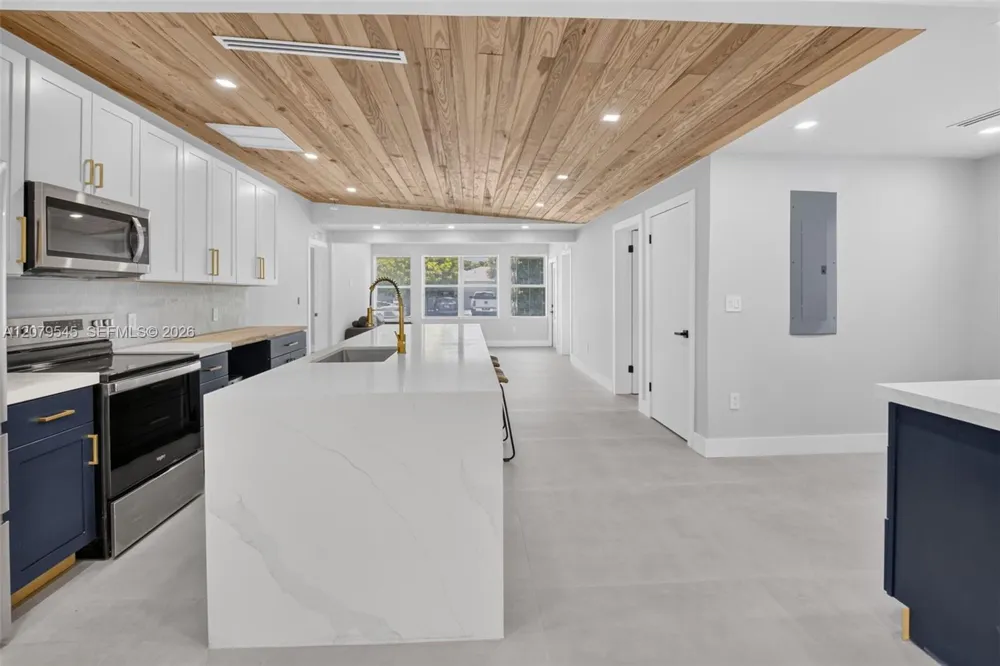 119 SW 4th Ave Delray Beach, FL 33444