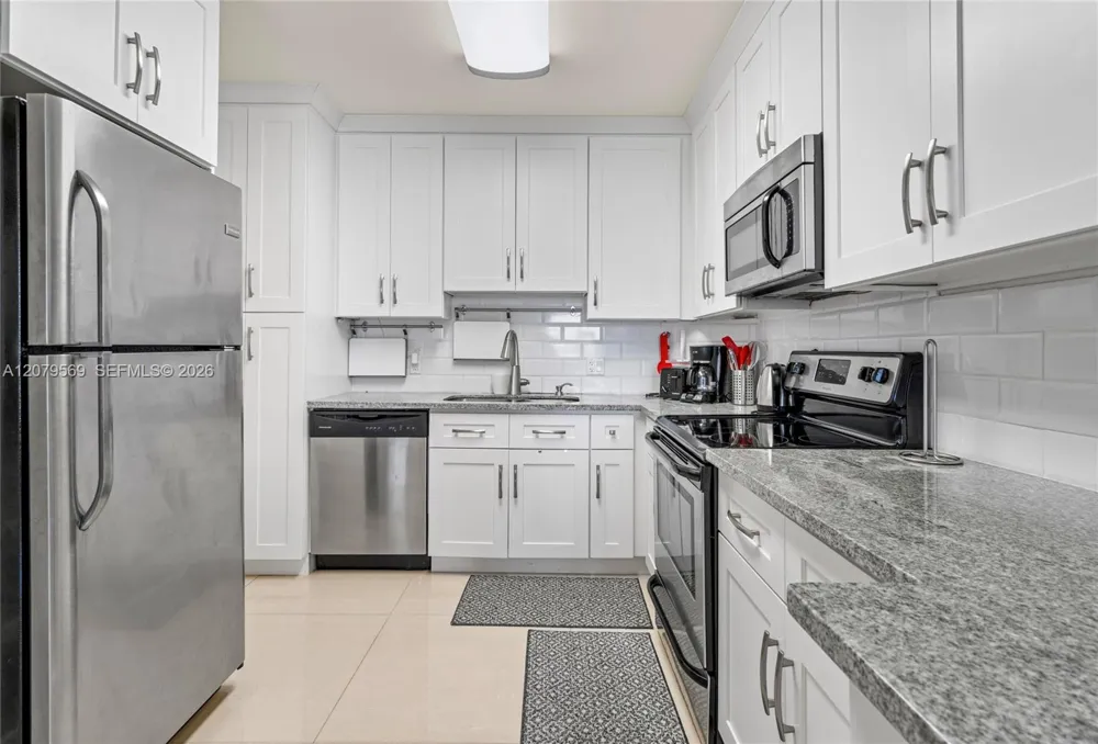 1950 S Ocean Dr #4E Hallandale Beach, FL 33009