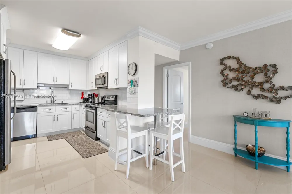 1950 S Ocean Dr #4E Hallandale Beach, FL 33009