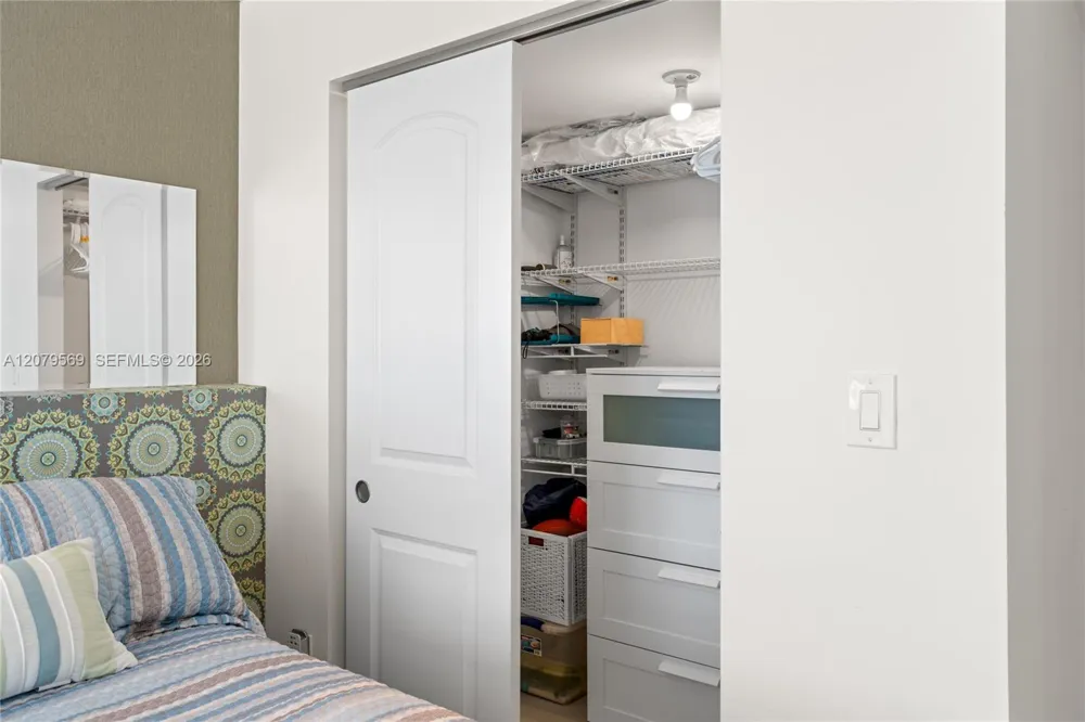 1950 S Ocean Dr #4E Hallandale Beach, FL 33009