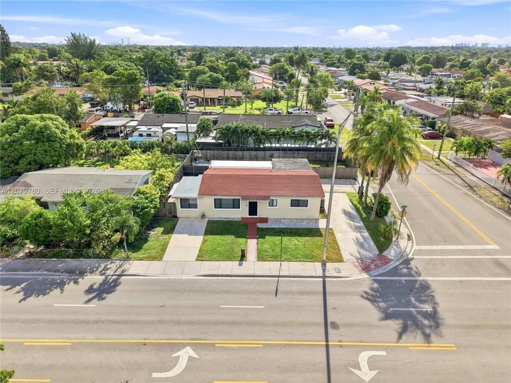 4041 W 8th Ave Hialeah, FL 33012