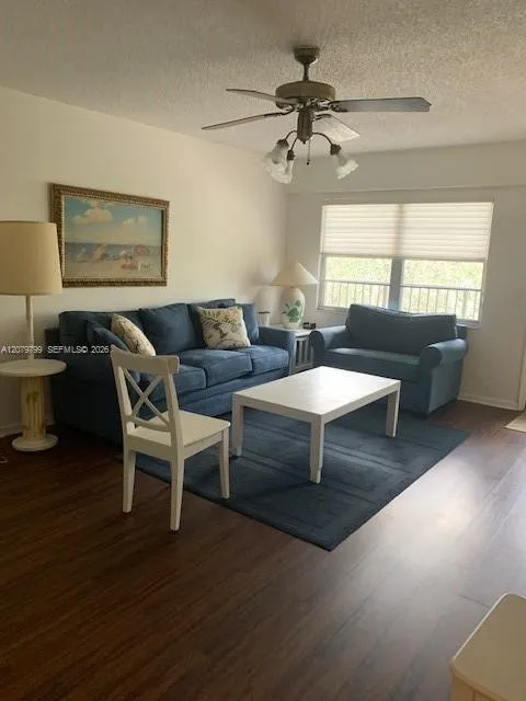 300 SW 134th Way #405E Pembroke Pines, FL 33027
