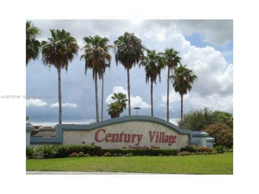 300 SW 134th Way #405E Pembroke Pines, FL 33027