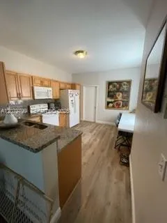 300 SW 134th Way #405E Pembroke Pines, FL 33027