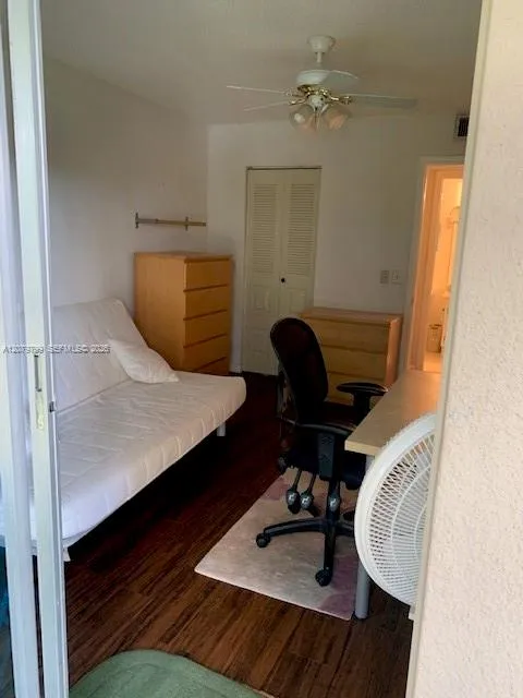 300 SW 134th Way #405E Pembroke Pines, FL 33027