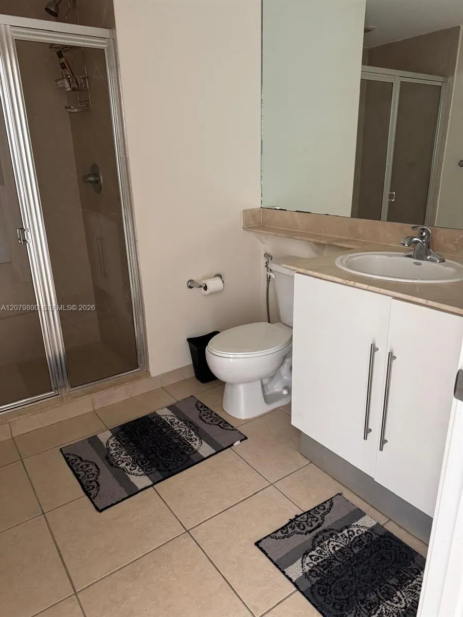 325 S Biscayne Blvd #2914 Miami, FL 33131