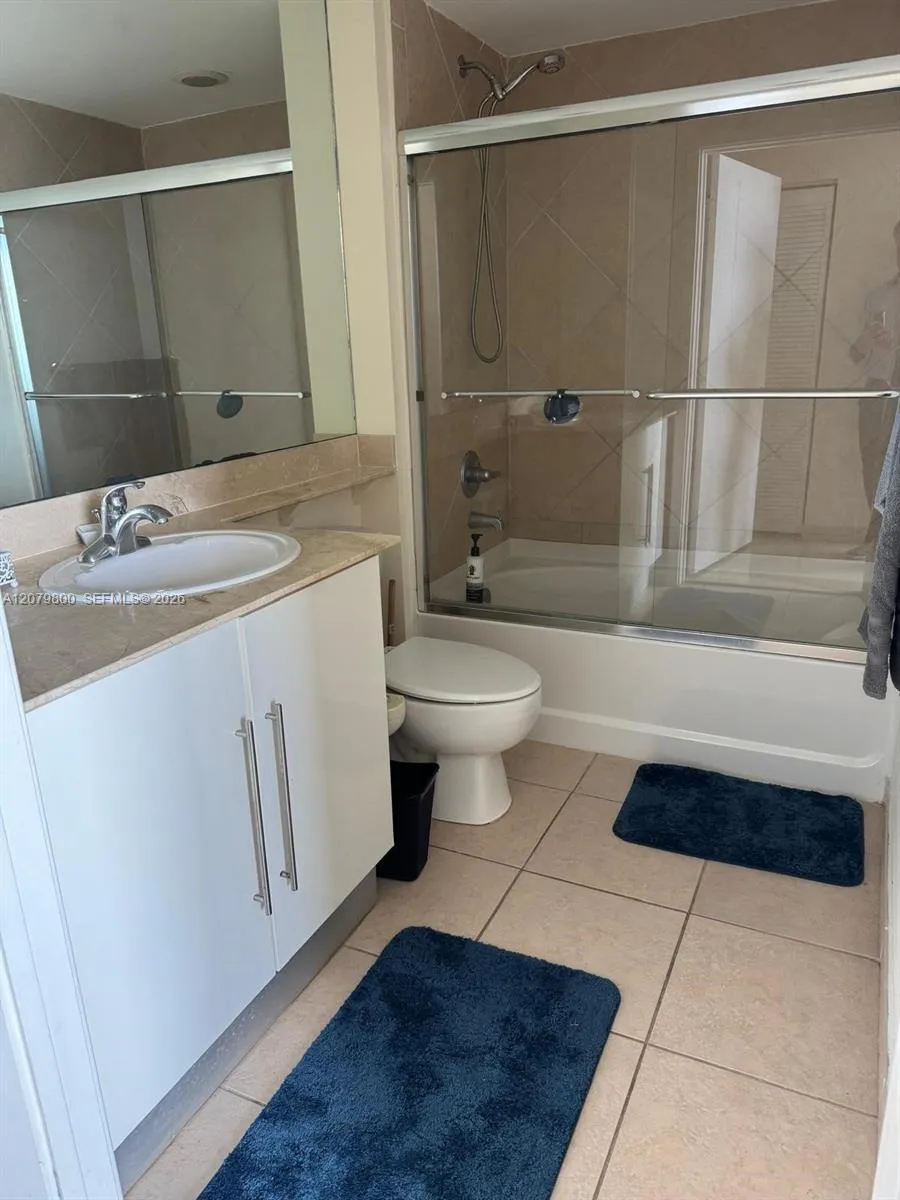325 S Biscayne Blvd #2914 Miami, FL 33131