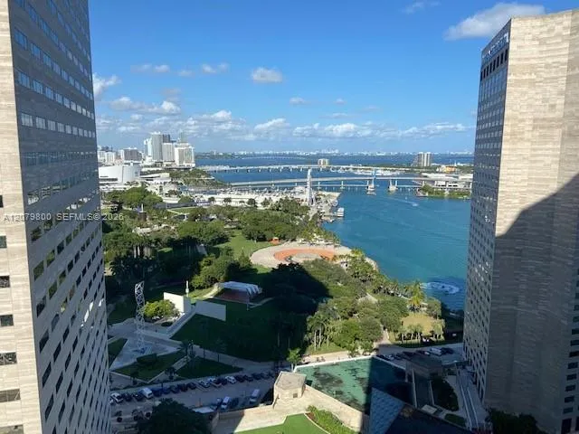 325 S Biscayne Blvd #2914 Miami, FL 33131