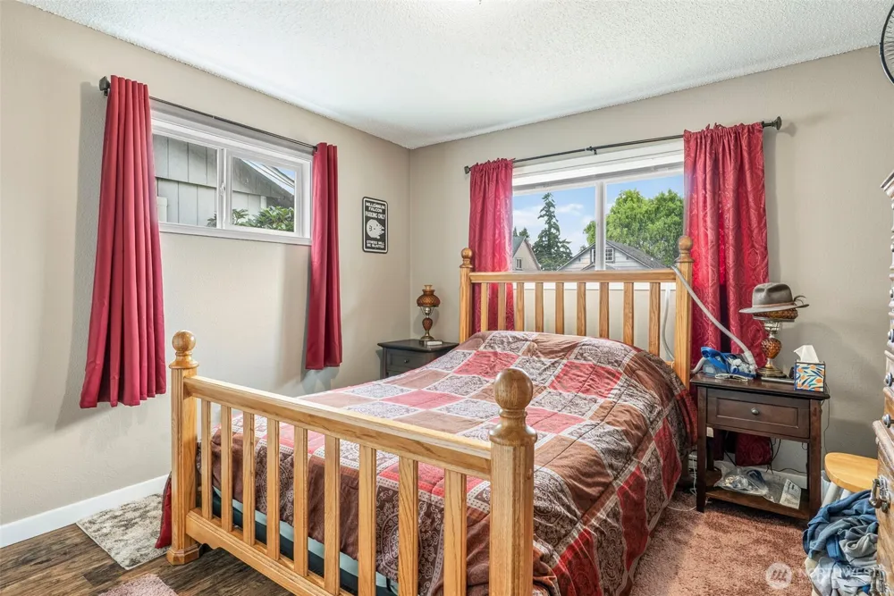 282 25th Avenue Longview, WA 98632