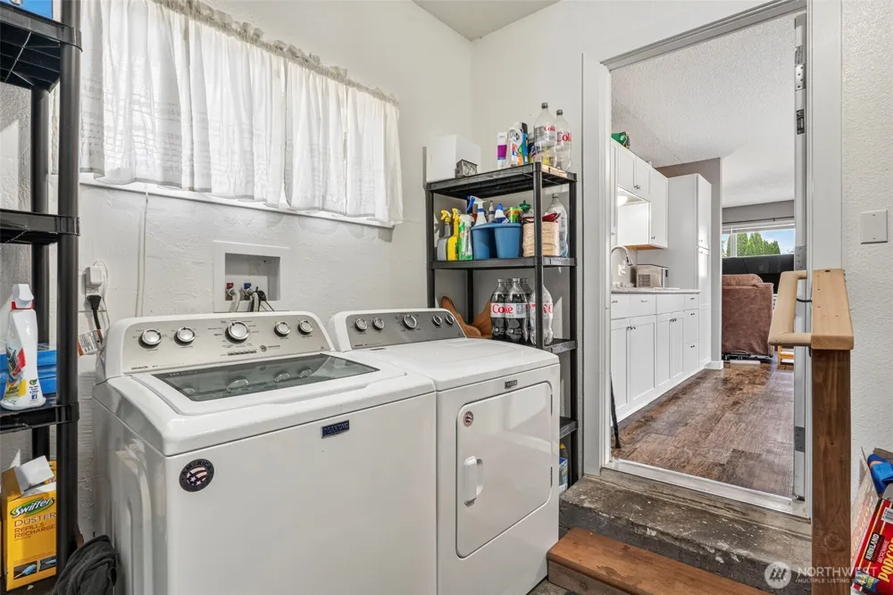 282 25th Avenue Longview, WA 98632