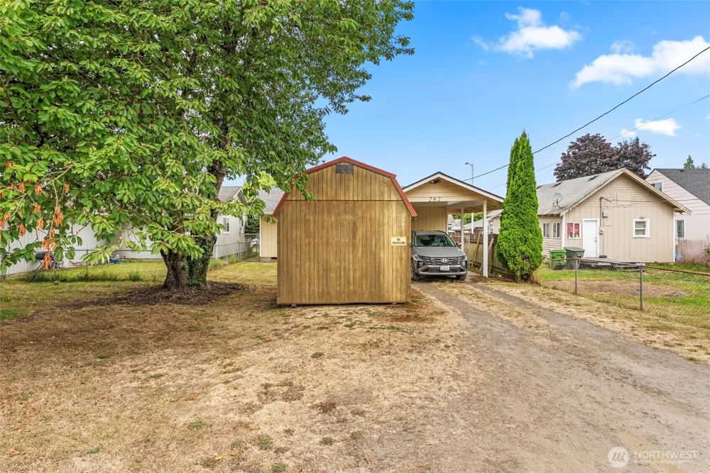 282 25th Avenue Longview, WA 98632
