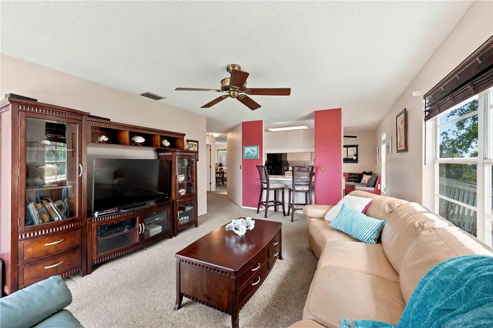 6904 22ND STREET W Bradenton, FL 34207