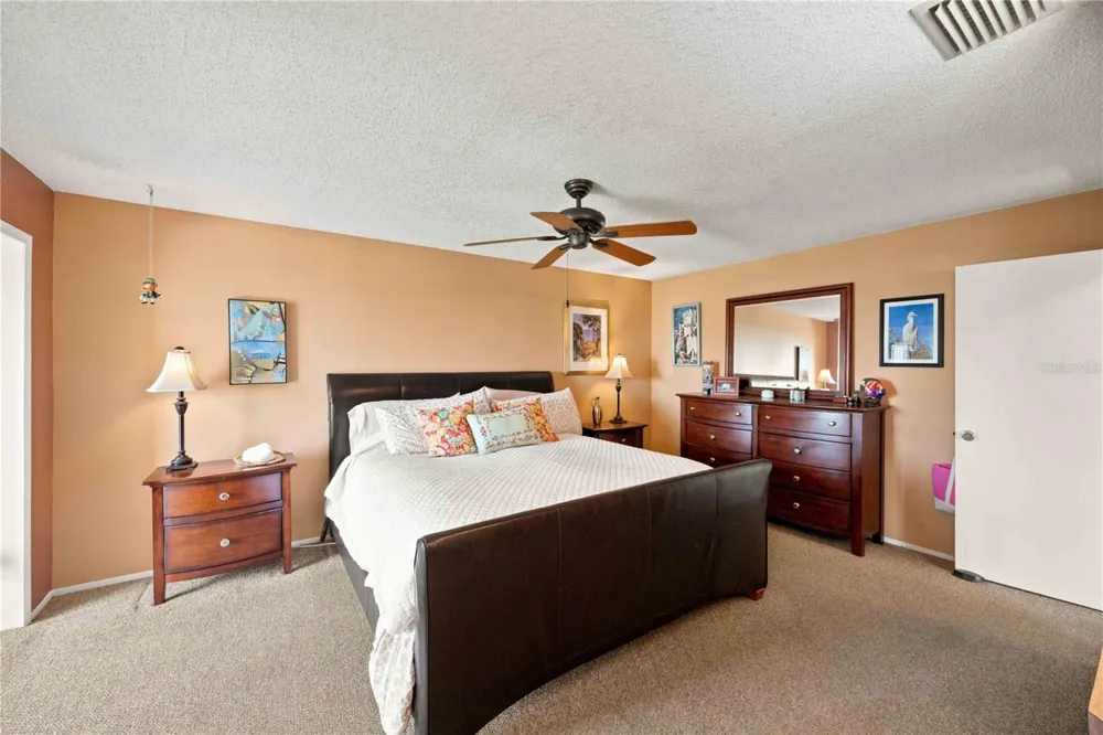 6904 22ND STREET W Bradenton, FL 34207